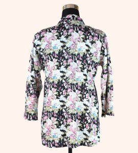 Women's Round Neck Top with White and Pink Floral Print - Elegant and Feminine