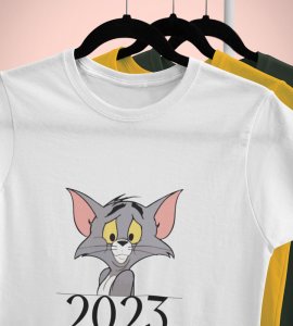 2023 Go Now White Graphics Printed T-shirt For Mens On New Year Theme Best Gift For New Year